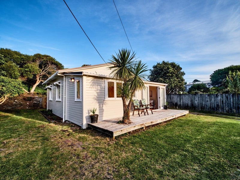 18 Ngaio Street, Otaki Beach, Otaki - Carousel 13