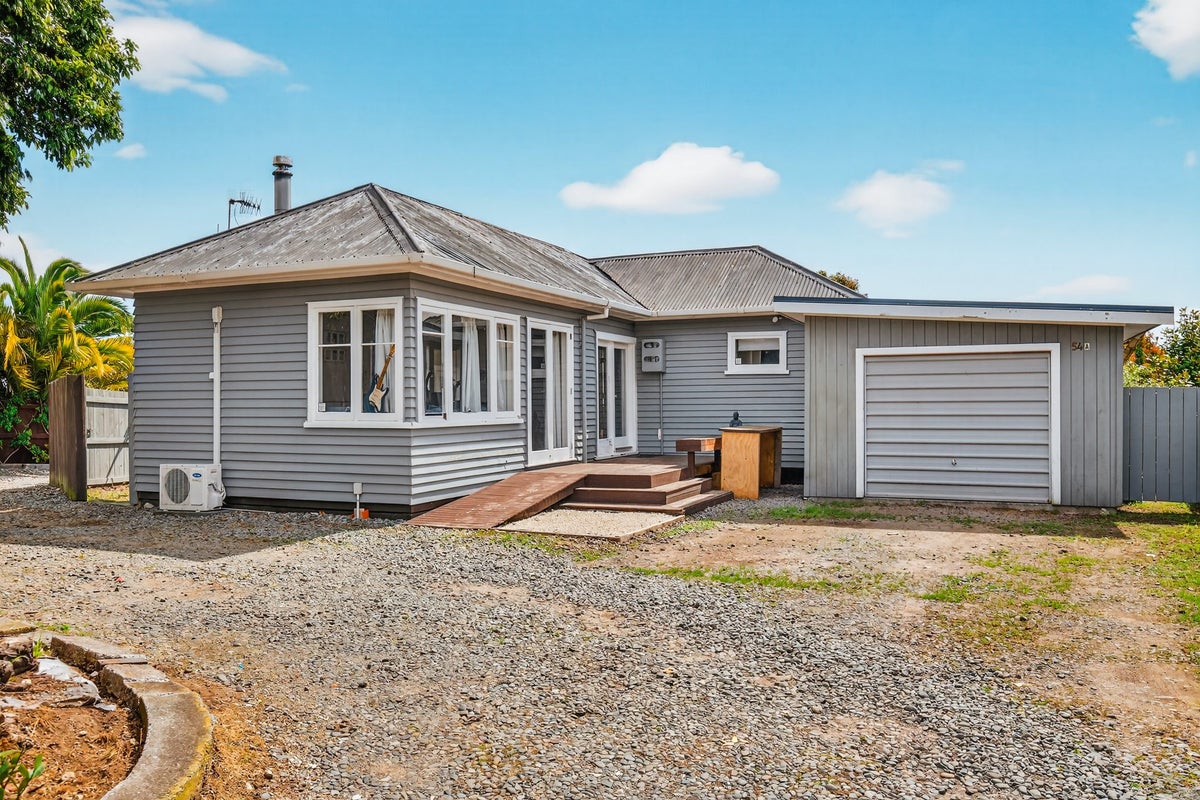 1/54 Arthur Crescent, Hilltop, Taupo - Carousel 2