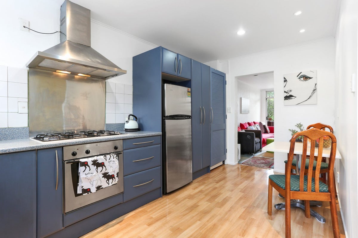 2/71 Asquith Avenue, St Lukes, Auckland - Carousel 2