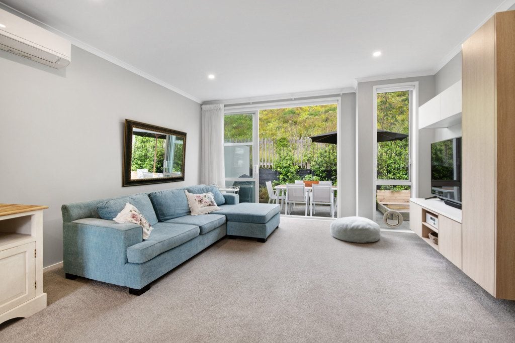 15 Sanremo Lane, Stanmore Bay, Whangaparaoa - Carousel 1
