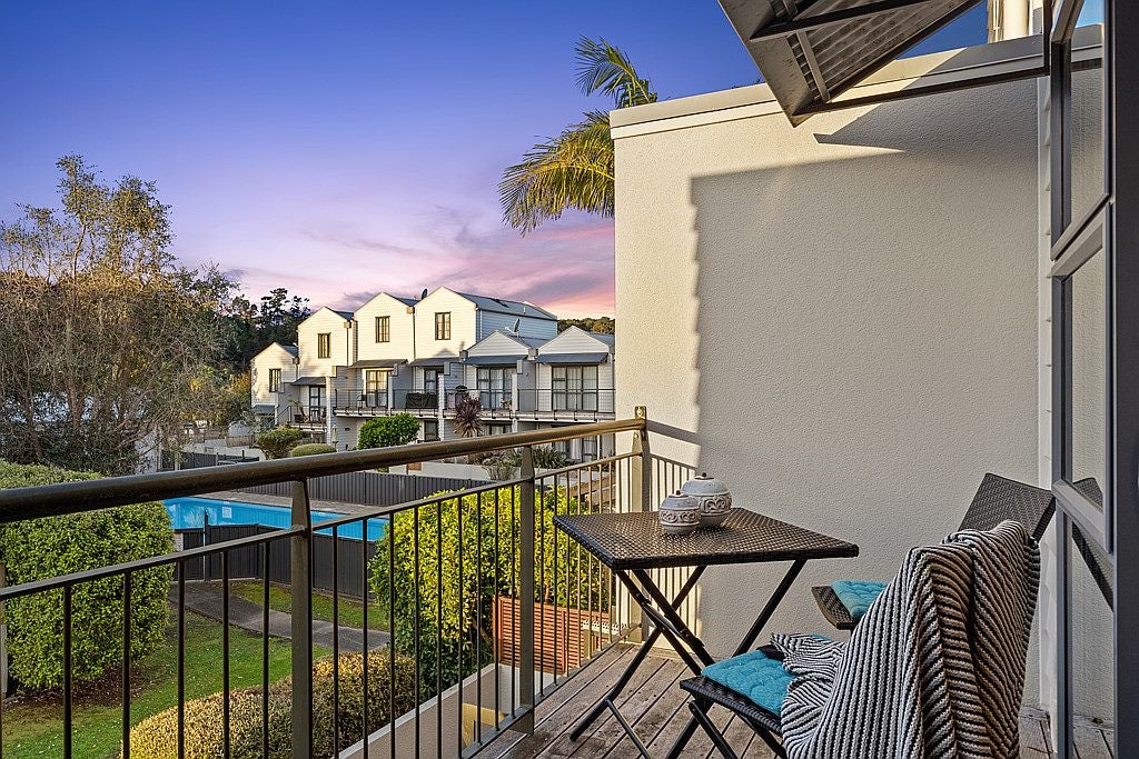 18/5 Carolina Place, Albany, Auckland - Carousel 2