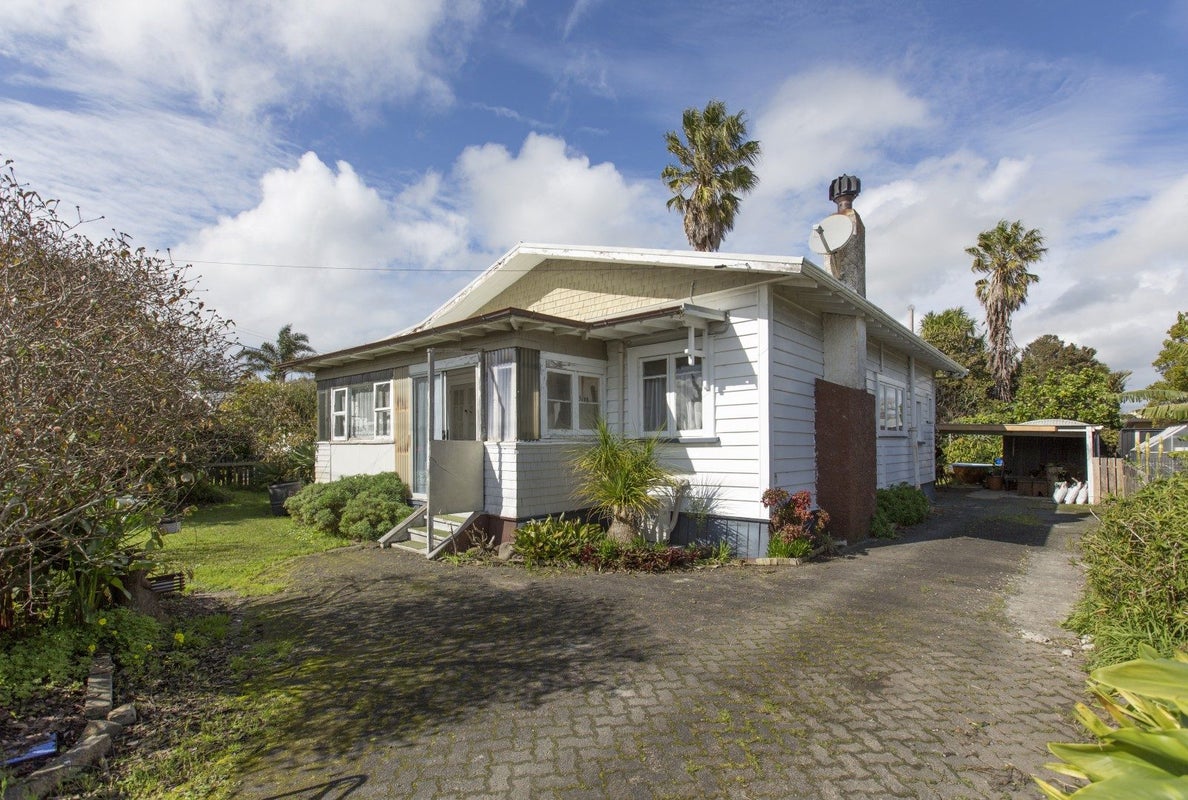 43 Jervois Street, Dargaville - Carousel 1