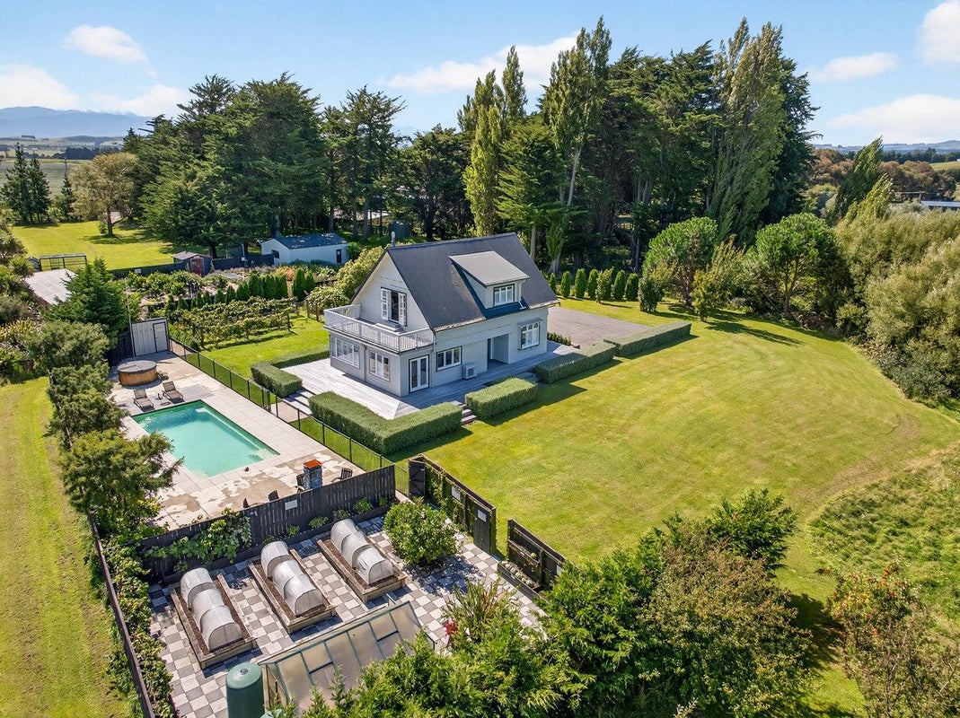 27 Vineyard Lane, Martinborough, South Wairarapa - Carousel 1