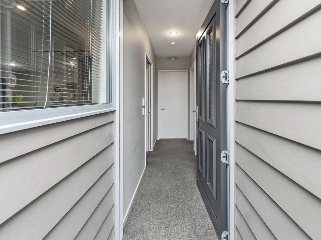 1/18 Goldsmith Place, Waltham, Christchurch - Carousel 16
