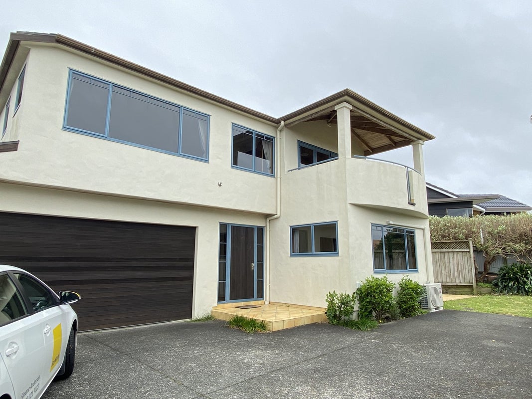 1/14 Margaret Place, Milford, Auckland - Carousel 24