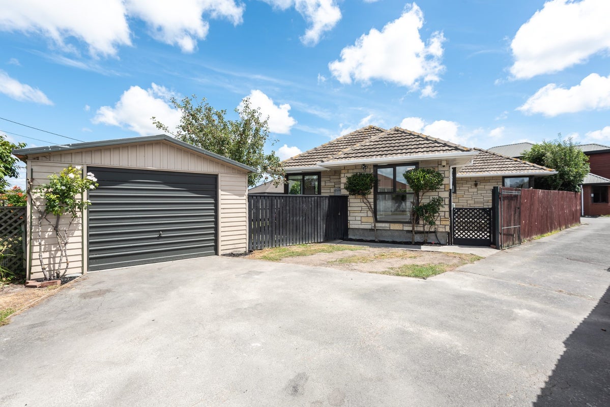 1/18 Wentworth Street, Ilam, Christchurch - Carousel 18