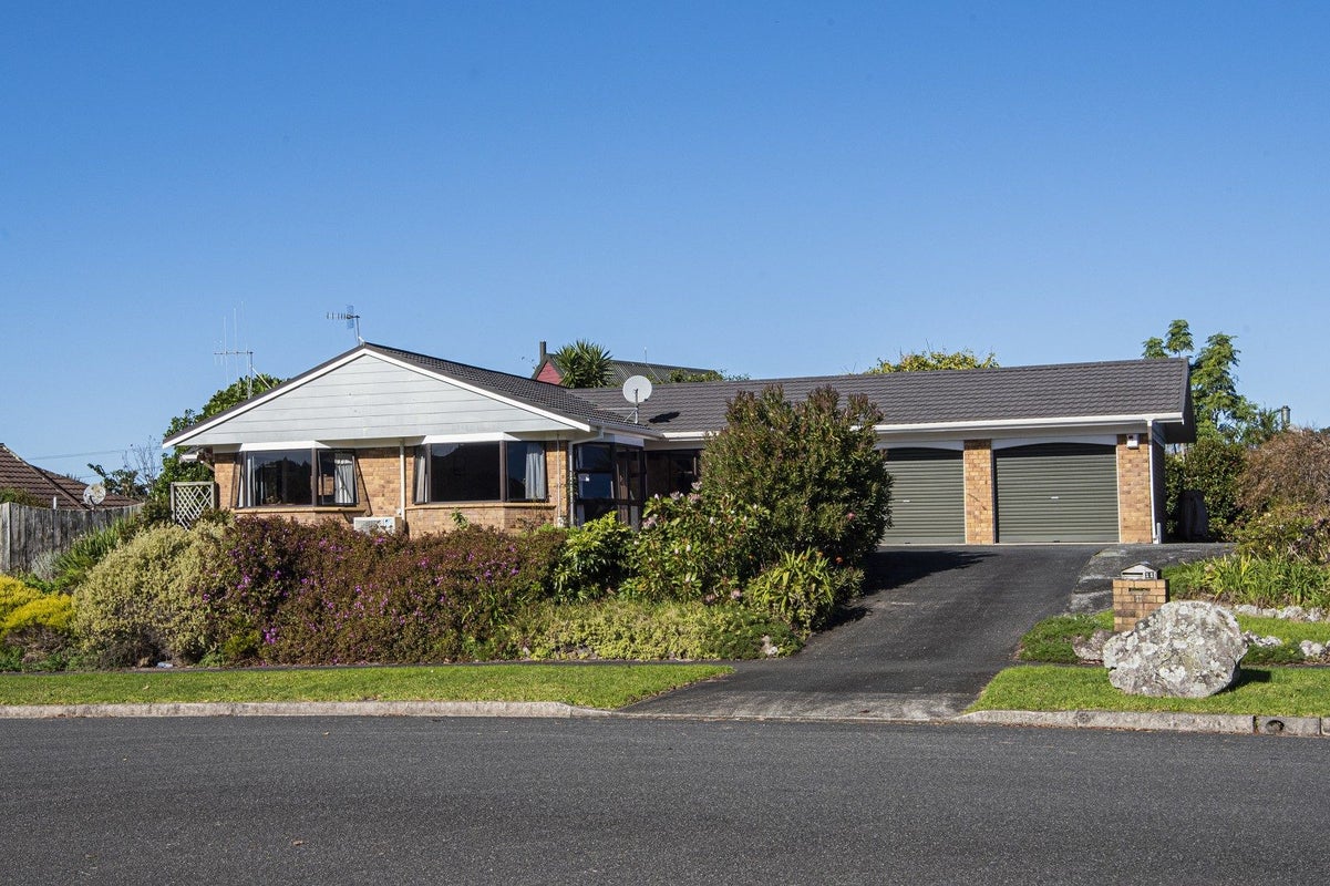 11 Highfield Way, Maunu, Whangarei - Carousel 1