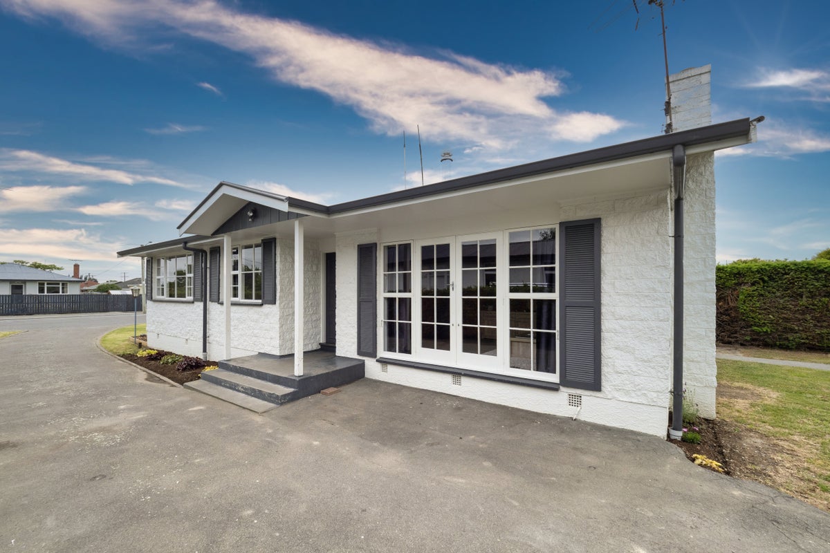 60 McMurdo Street, Tinwald, Ashburton - Carousel 1