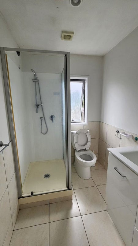 1 Te Aniwaniwa Terrace, Albany, Auckland - Carousel 13