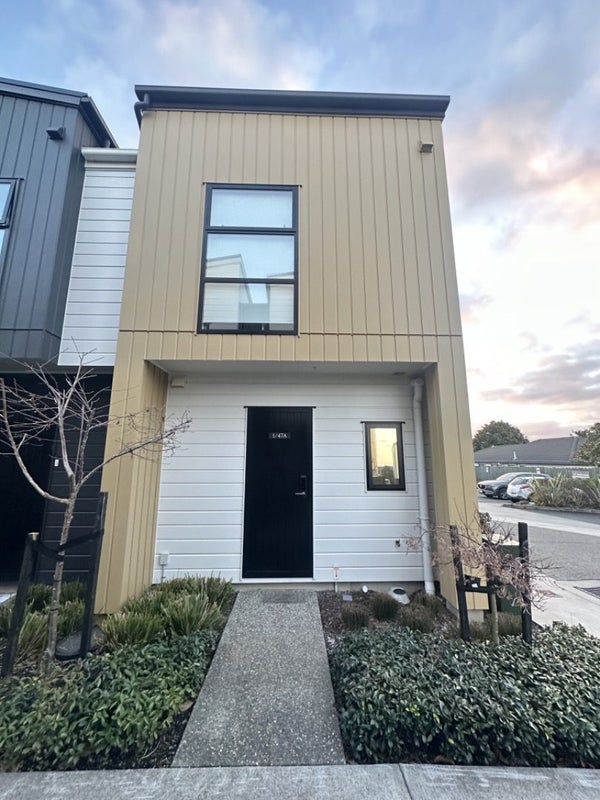 1/47A Huntington Drive, Huntington Park, Auckland - Carousel 1