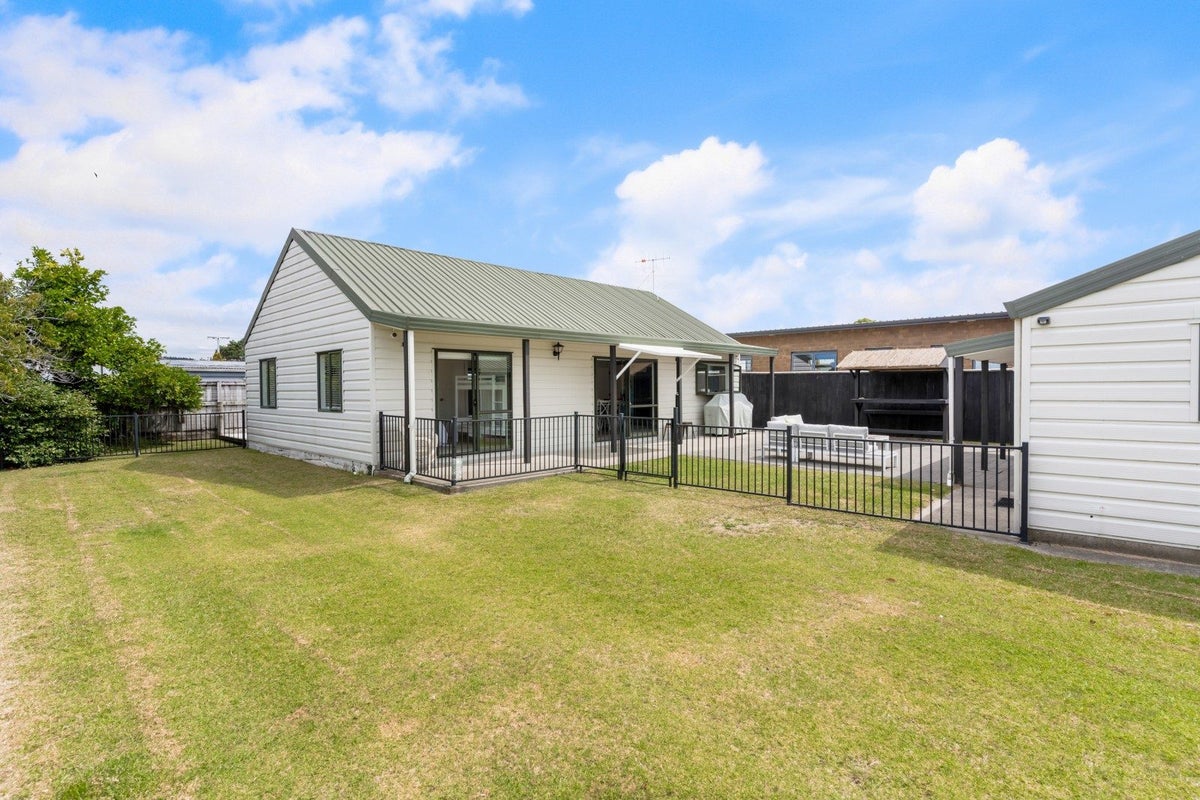 112B Tamaki Road, Whangamata, Whangamata - Carousel 1