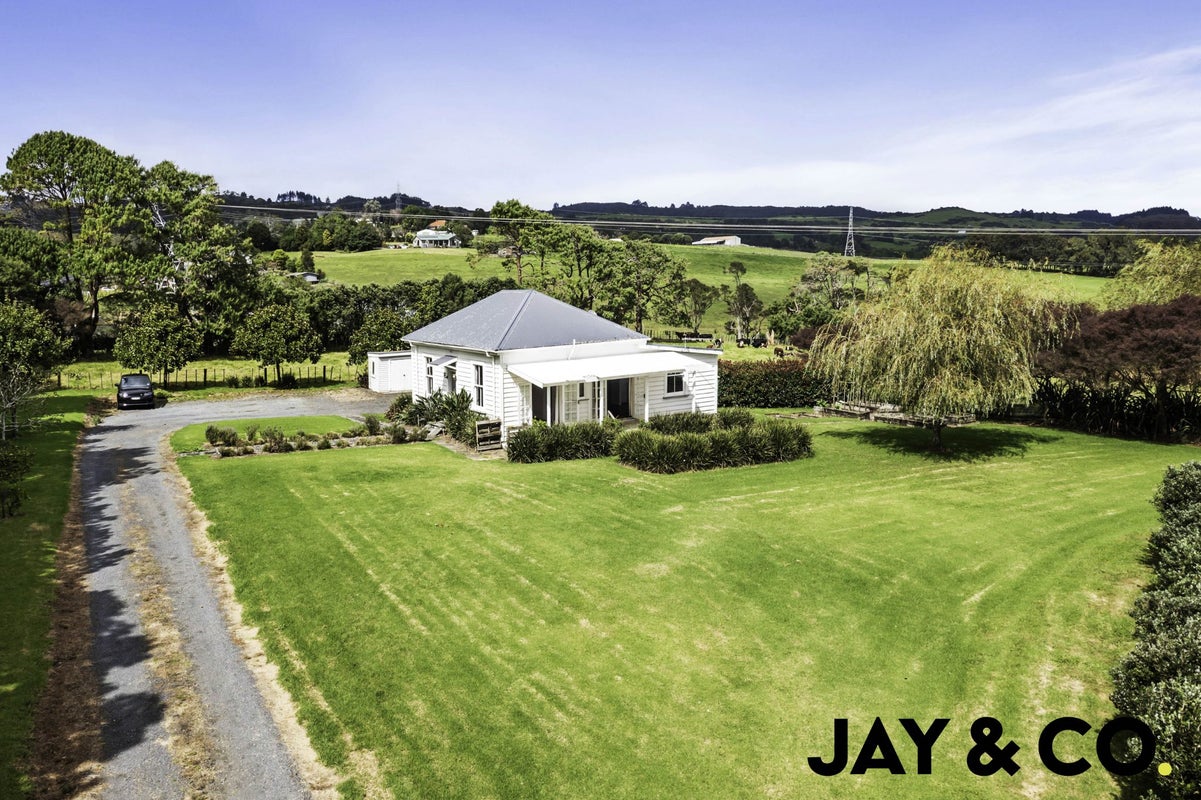87 Creightons Road, Clevedon, Papakura - Carousel 1
