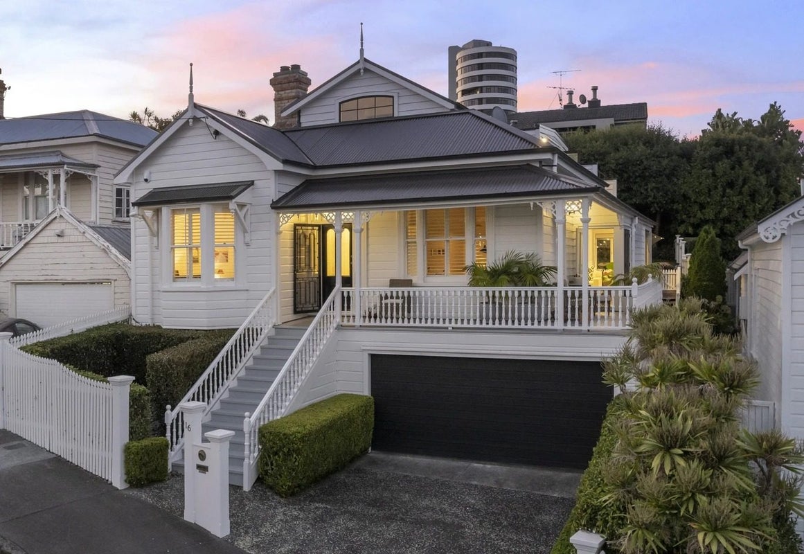 16 Seymour Street, Saint Marys Bay, Auckland - Carousel 1