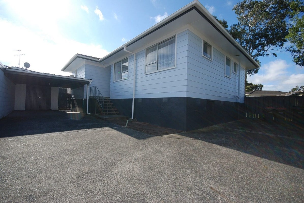 2/43 Ferndown Avenue, Papatoetoe, Auckland - Carousel 1