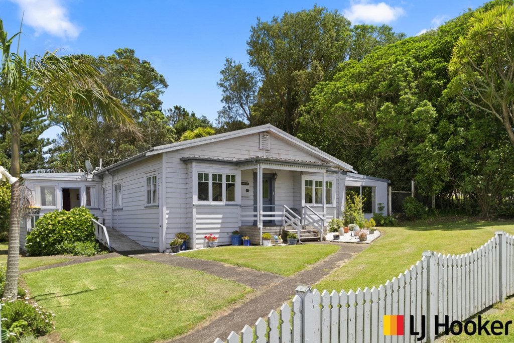 356 Hamilton Road, Waiuku - Carousel 1