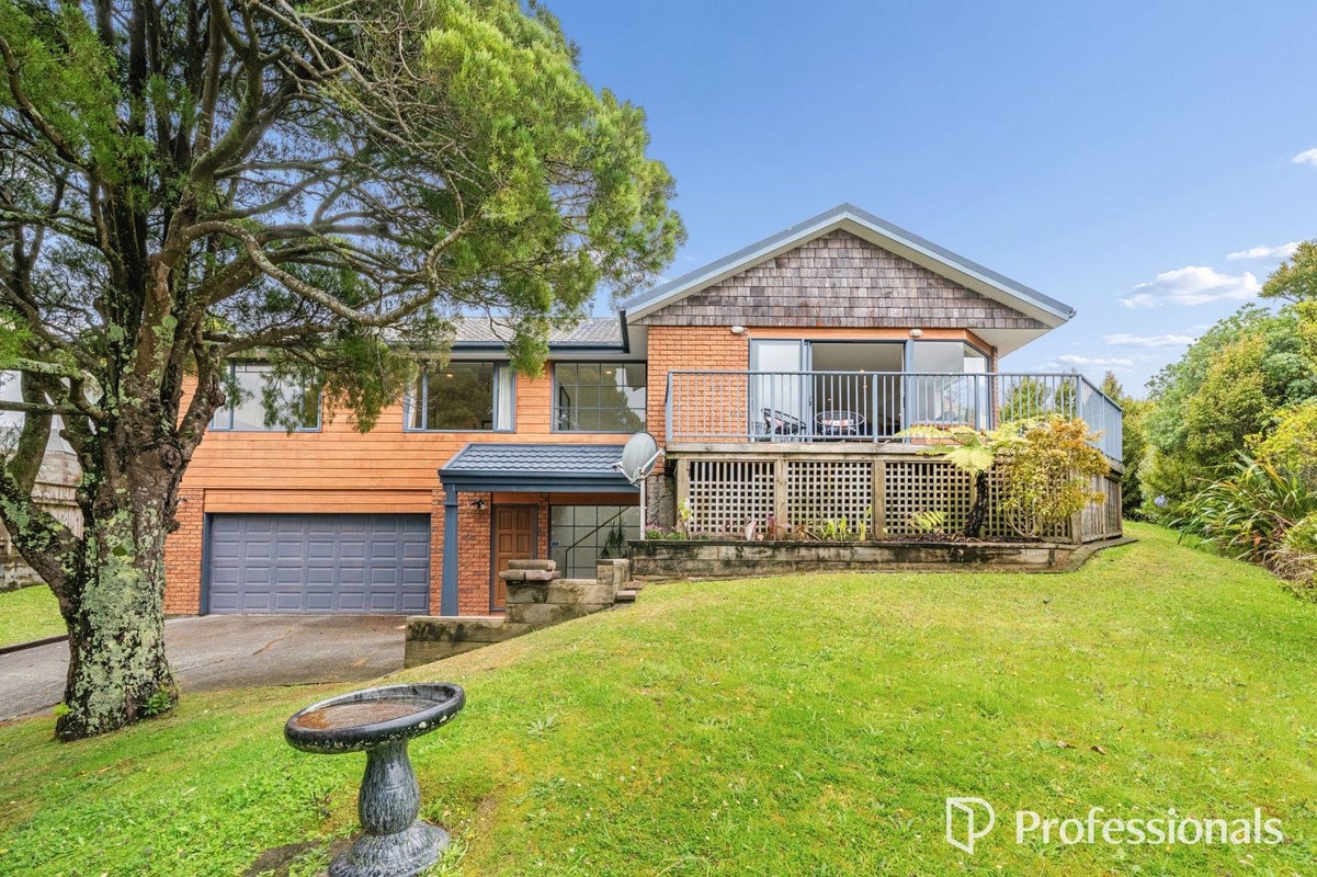 75 Redvers Drive, Belmont, Lower Hutt - Carousel 1