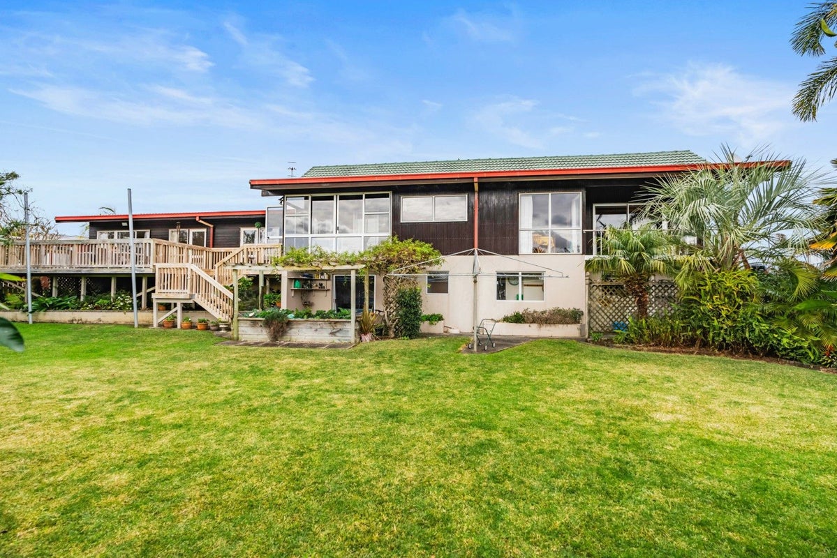 18 Kokich Crescent, Onerahi, Whangarei - Carousel 1