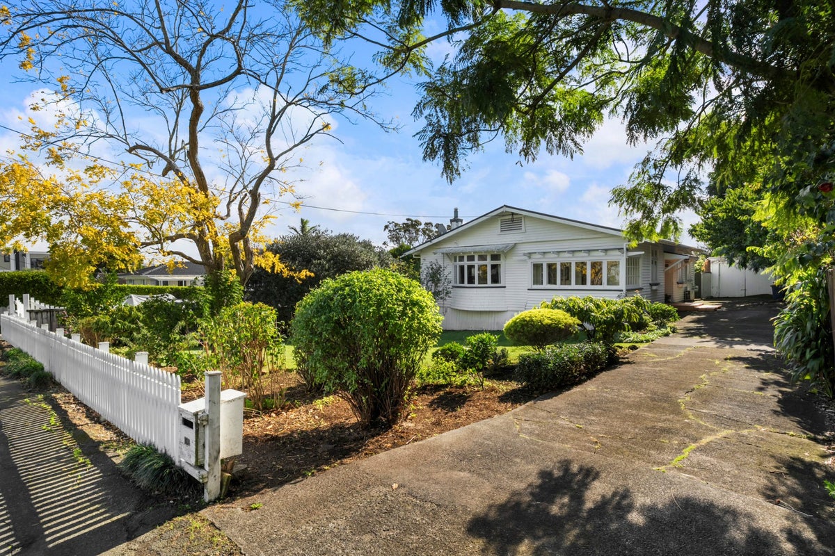 186 Bayswater Avenue, Bayswater, Auckland - Carousel 2