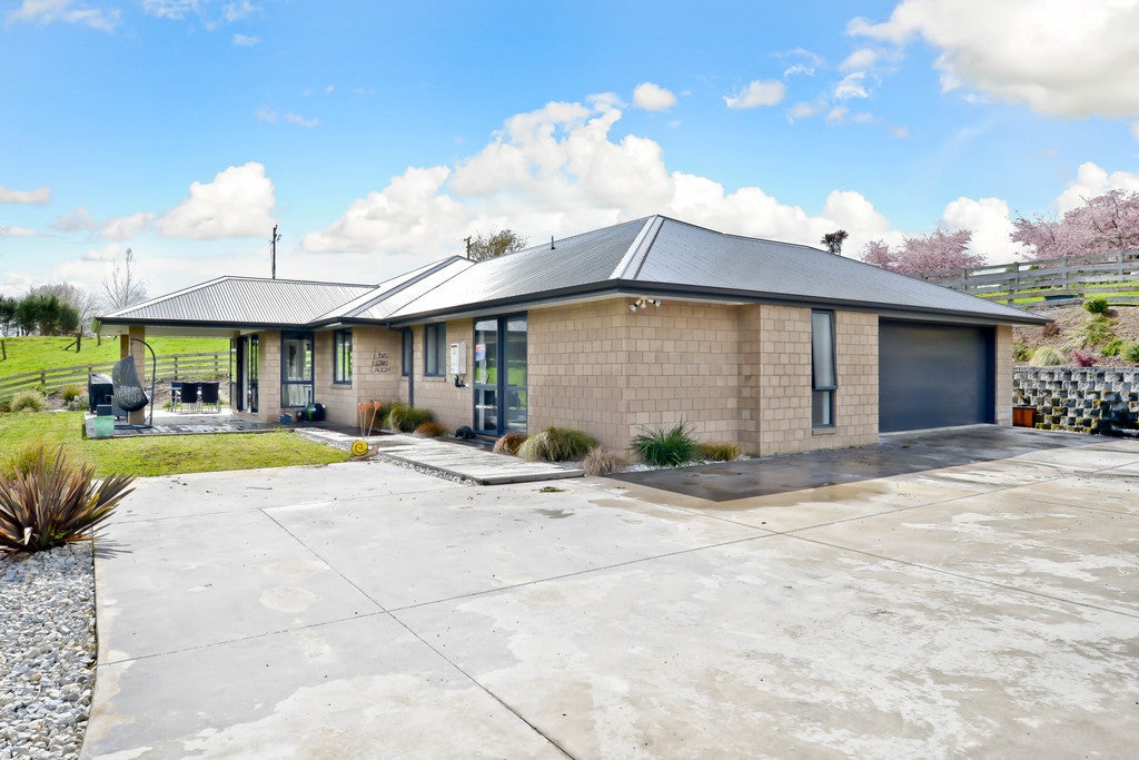37D MANGAUIKA RD, PIRONGIA, TE AWAMUTU - Carousel 1