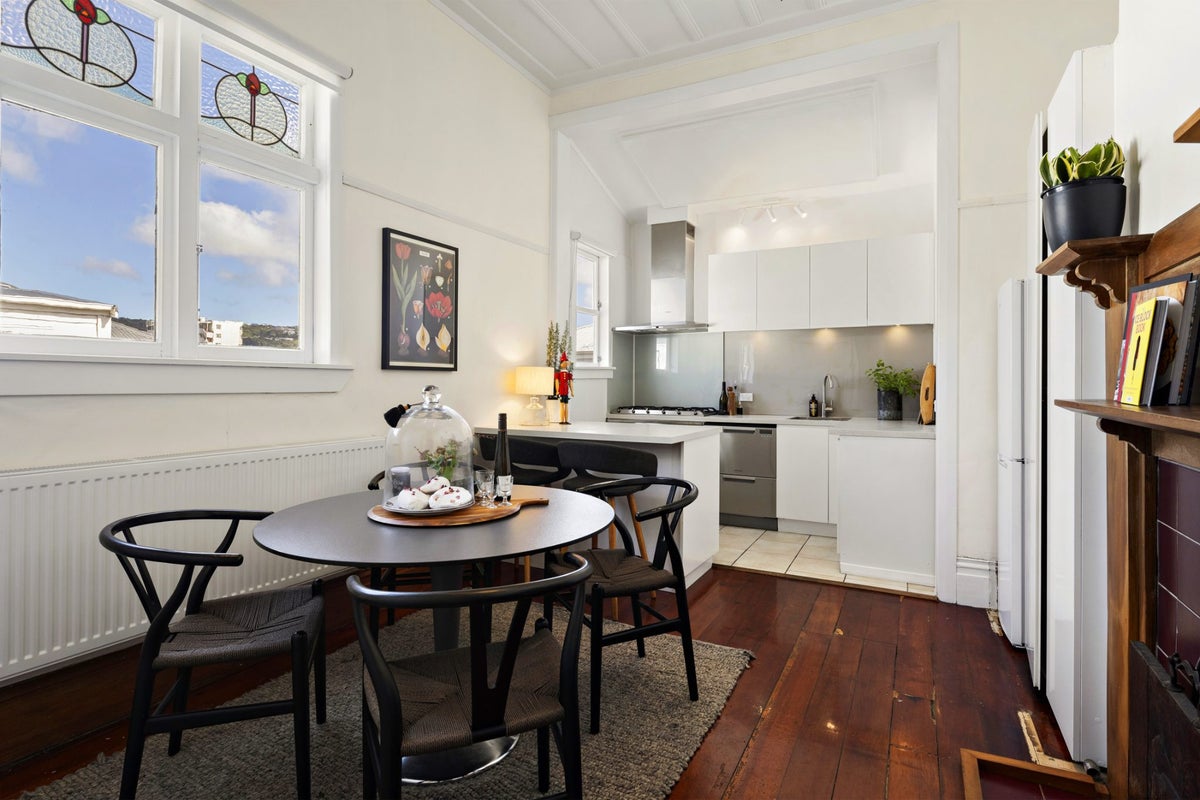 18 Porritt Avenue, Mount Victoria, Wellington - Carousel 2