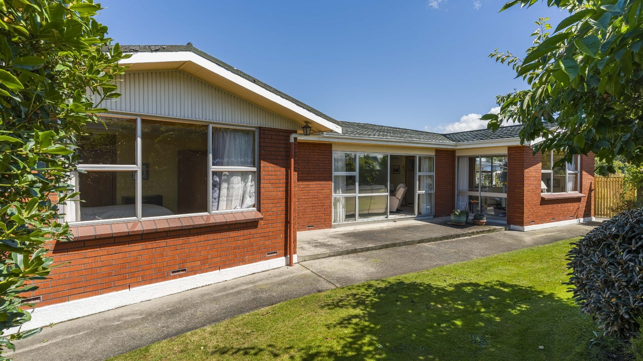14 Queen Street, Milton - Carousel 1