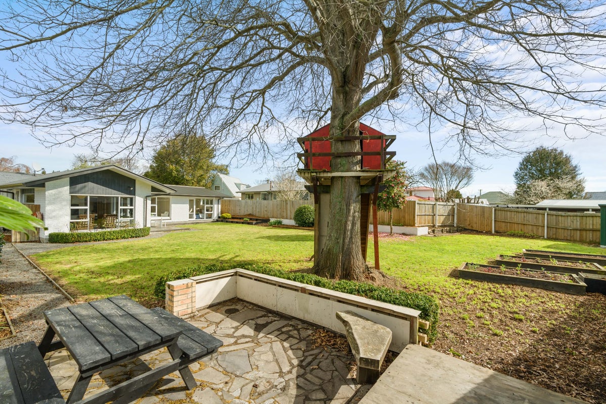 51B Glenharrow Avenue, Avonhead, Christchurch - Carousel 1