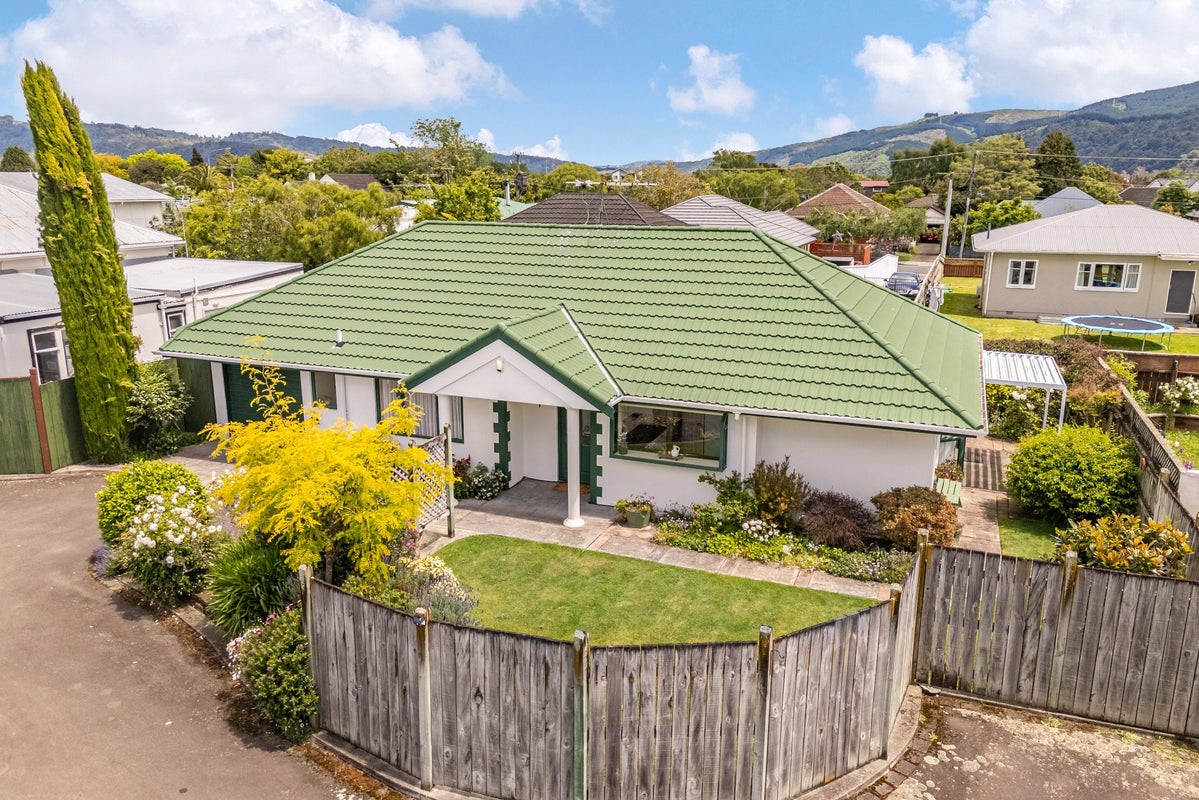 4/715A Fergusson Drive, Elderslea, Upper Hutt - Carousel 1