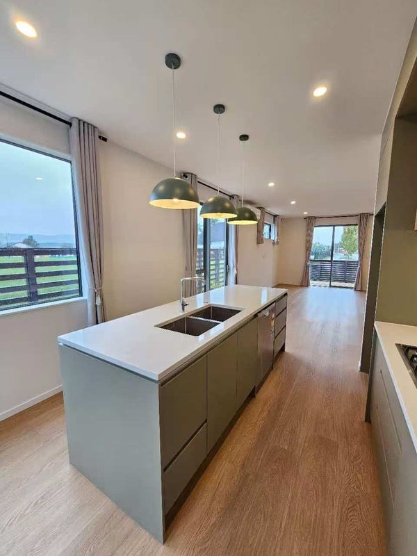 3 Yellow Pear Lane, Karaka, Papakura - Carousel 18