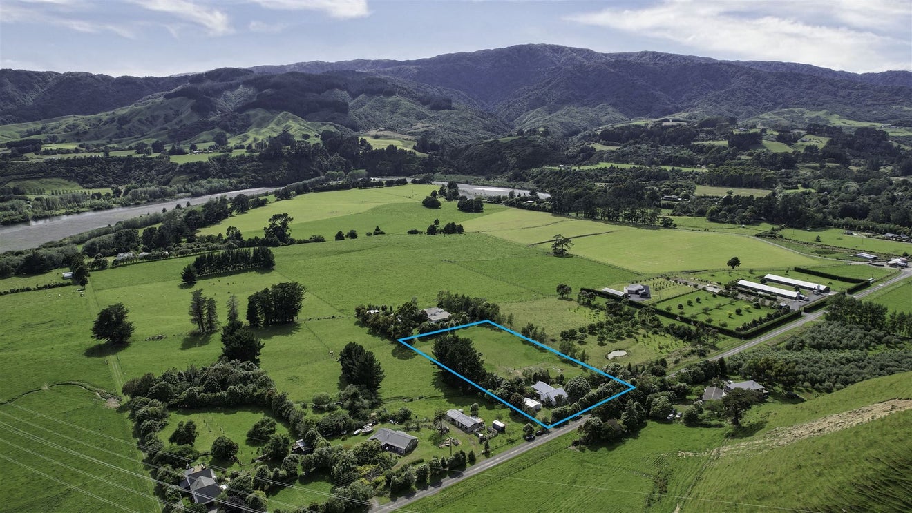 611 Otaki Gorge Road, Hautere - Carousel 1