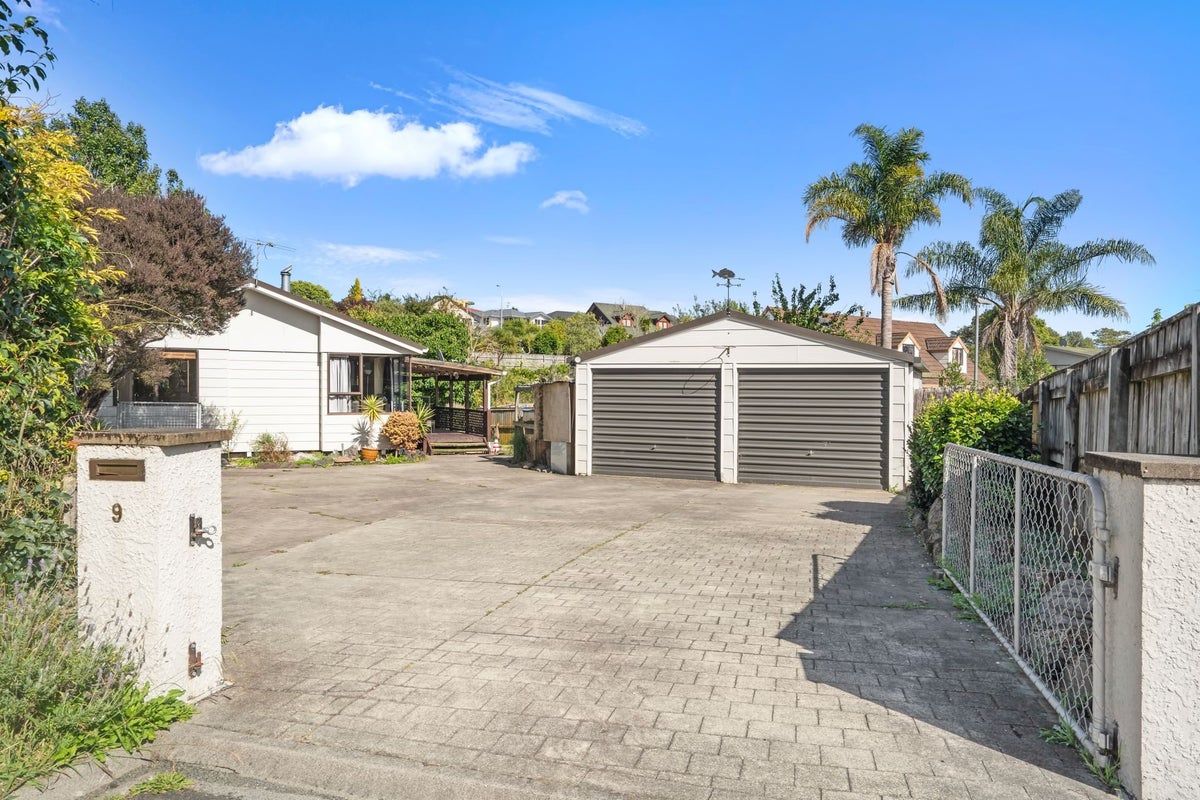 9 Ledger Close, Richmond, Richmond - Carousel 1