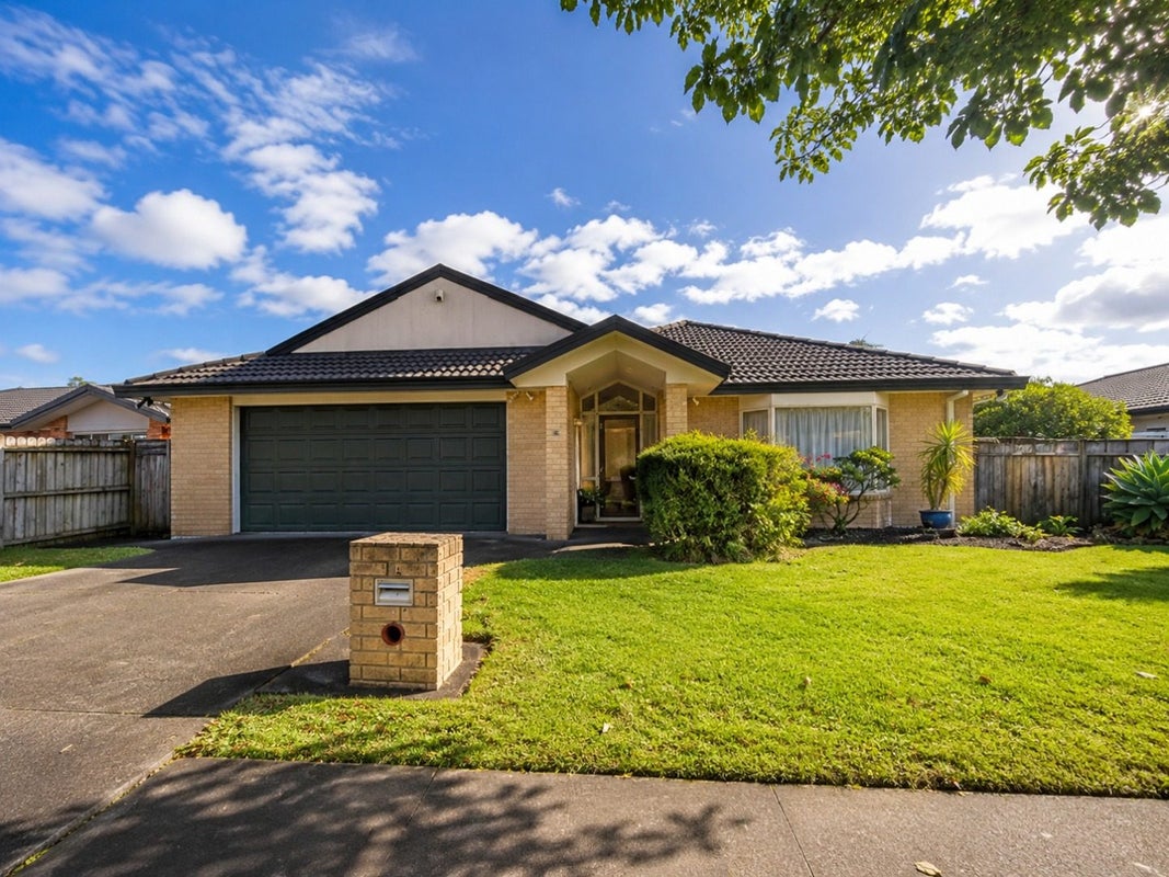18 Naul Place, East Tamaki Heights, Auckland - Carousel 1