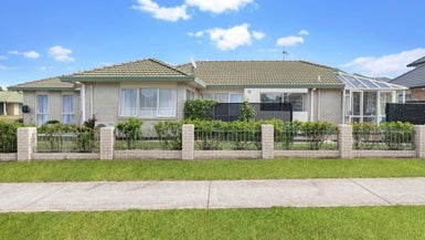 63 Nicholas Road, Somerville, Manukau - Carousel 1