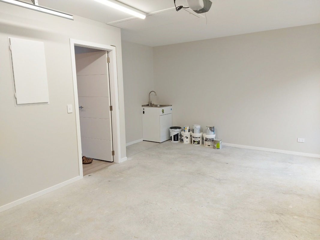 4 Thornbury Lane, Timberlea, Upper Hutt - Carousel 15