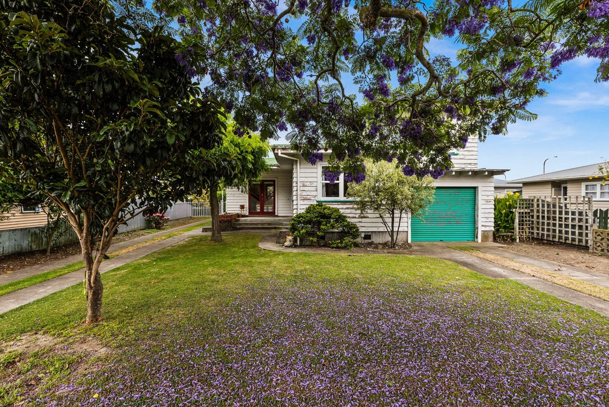7 Veronica Avenue, Marewa, Napier - Carousel 1
