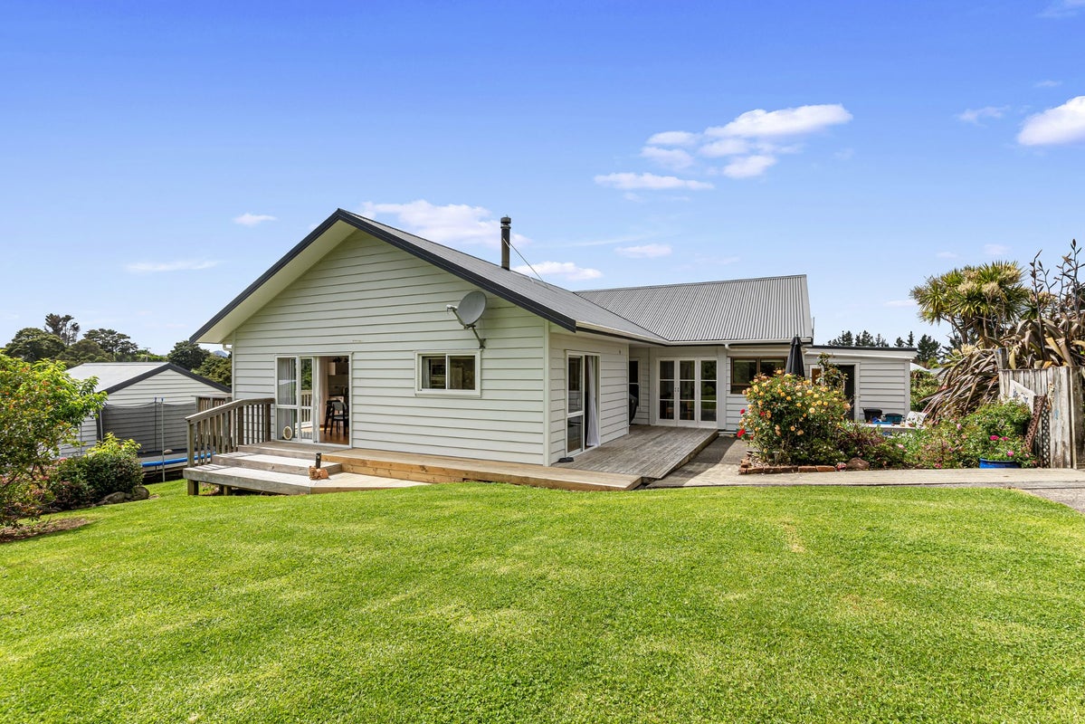 105 Tudehope Road, Kamo - Carousel 2