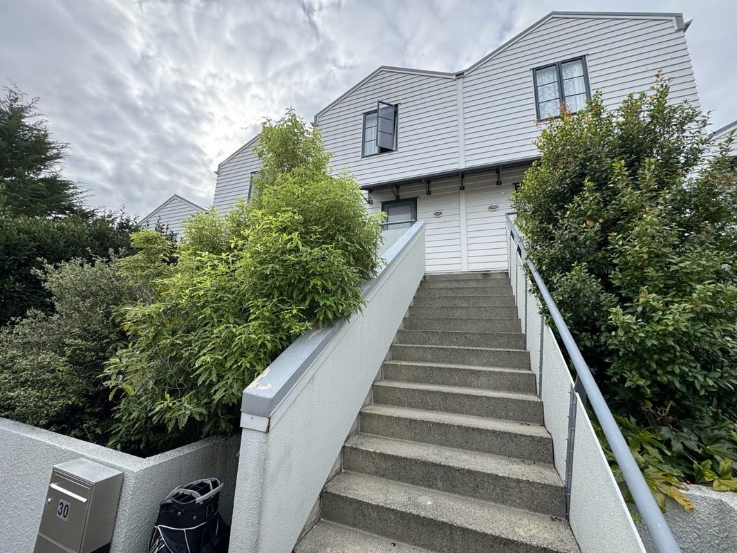 30/5 Carolina Place, Albany, Auckland - Carousel 1