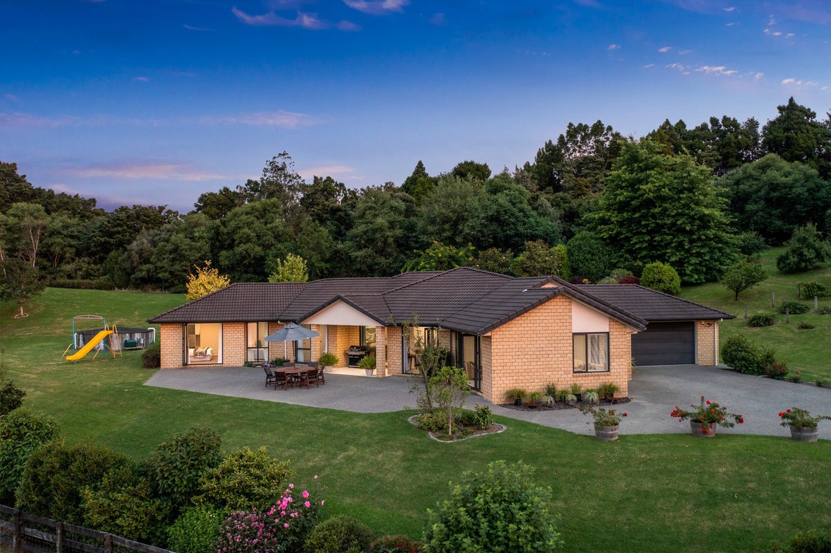 48 Mccathie Road, Silverdale - Carousel 1