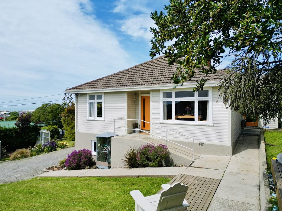 12C Clyde Street, Oamaru North, Oamaru - Carousel 1