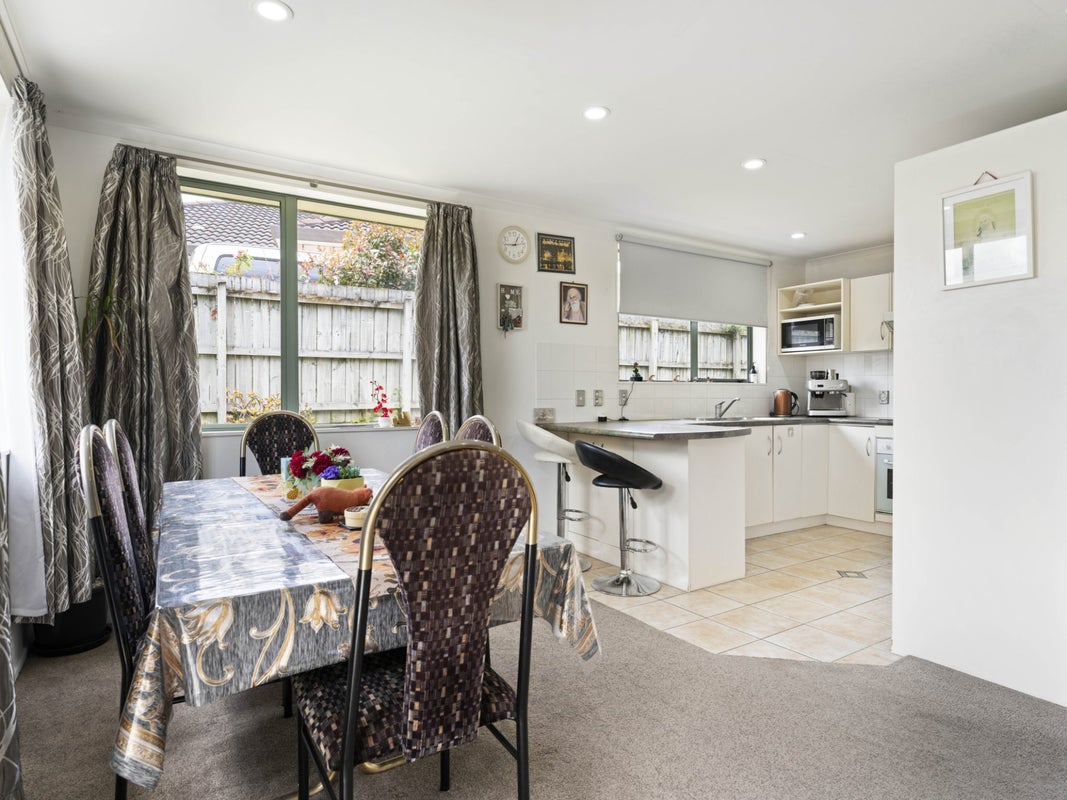 14 Mt Lebanon Crescent, The Gardens, Auckland - Carousel 2