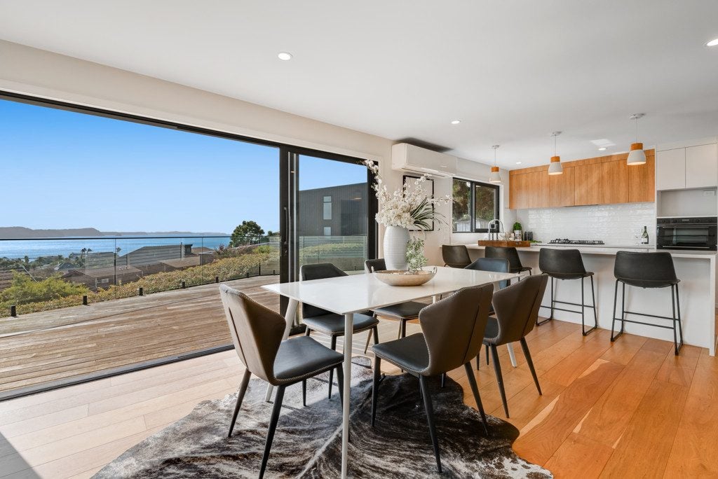 236 Whangaparaoa Road, Red Beach, Whangaparaoa - Carousel 2