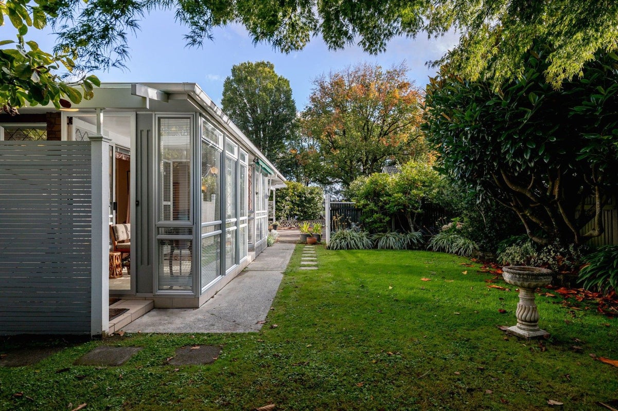 127 Victoria Avenue, Hokowhitu, Palmerston North - Carousel 18
