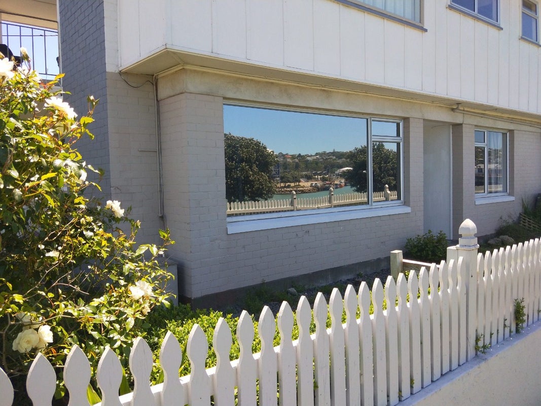 2/1 Charles Street, Westshore, Napier - Carousel 2