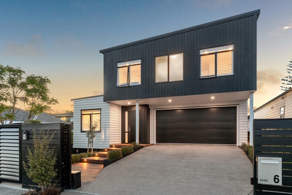 6 Livingstone Street, Milford, Auckland - Carousel 1