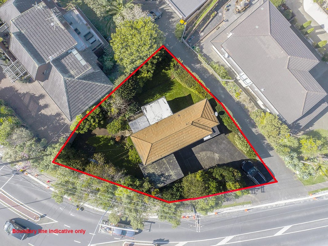 1/831 Beach Road, Browns Bay, Auckland - Carousel 2
