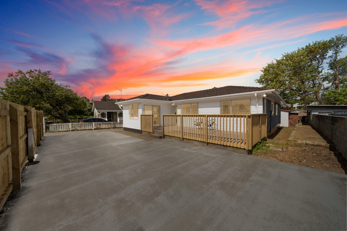 5 Mikasa Place, Mangere, Auckland - Carousel 1