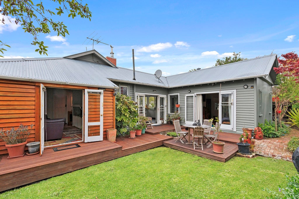 33 Lindsay Street, St Albans, Christchurch - Carousel 1