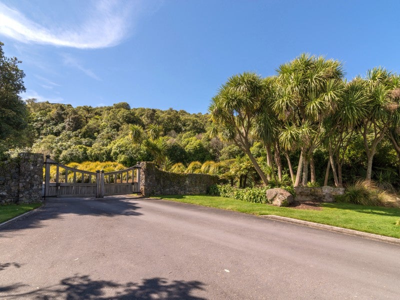 25 Whakamoenga Point, Acacia Bay, Taupo - Carousel 26
