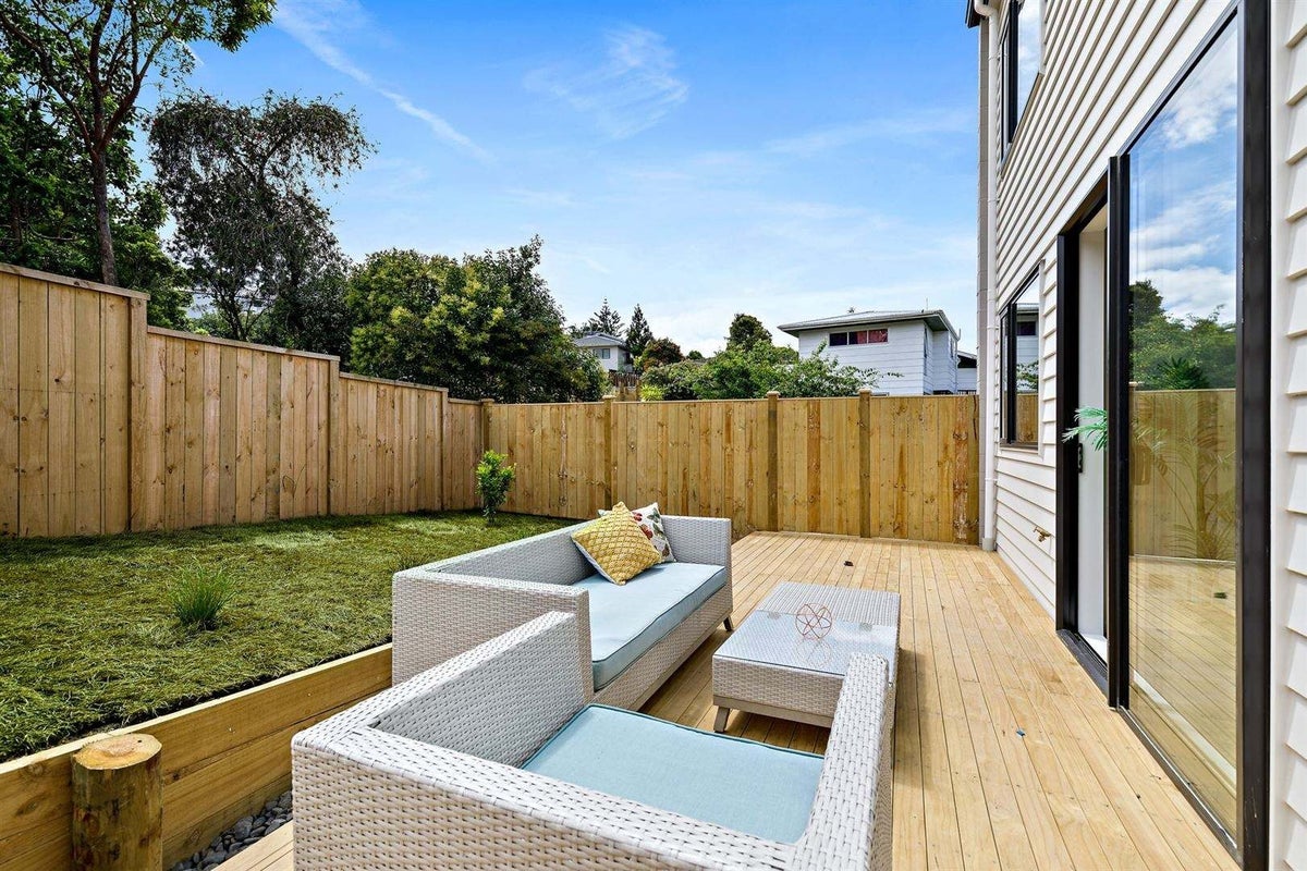 7C Kerria Place, Sunnynook, Auckland - Carousel 2
