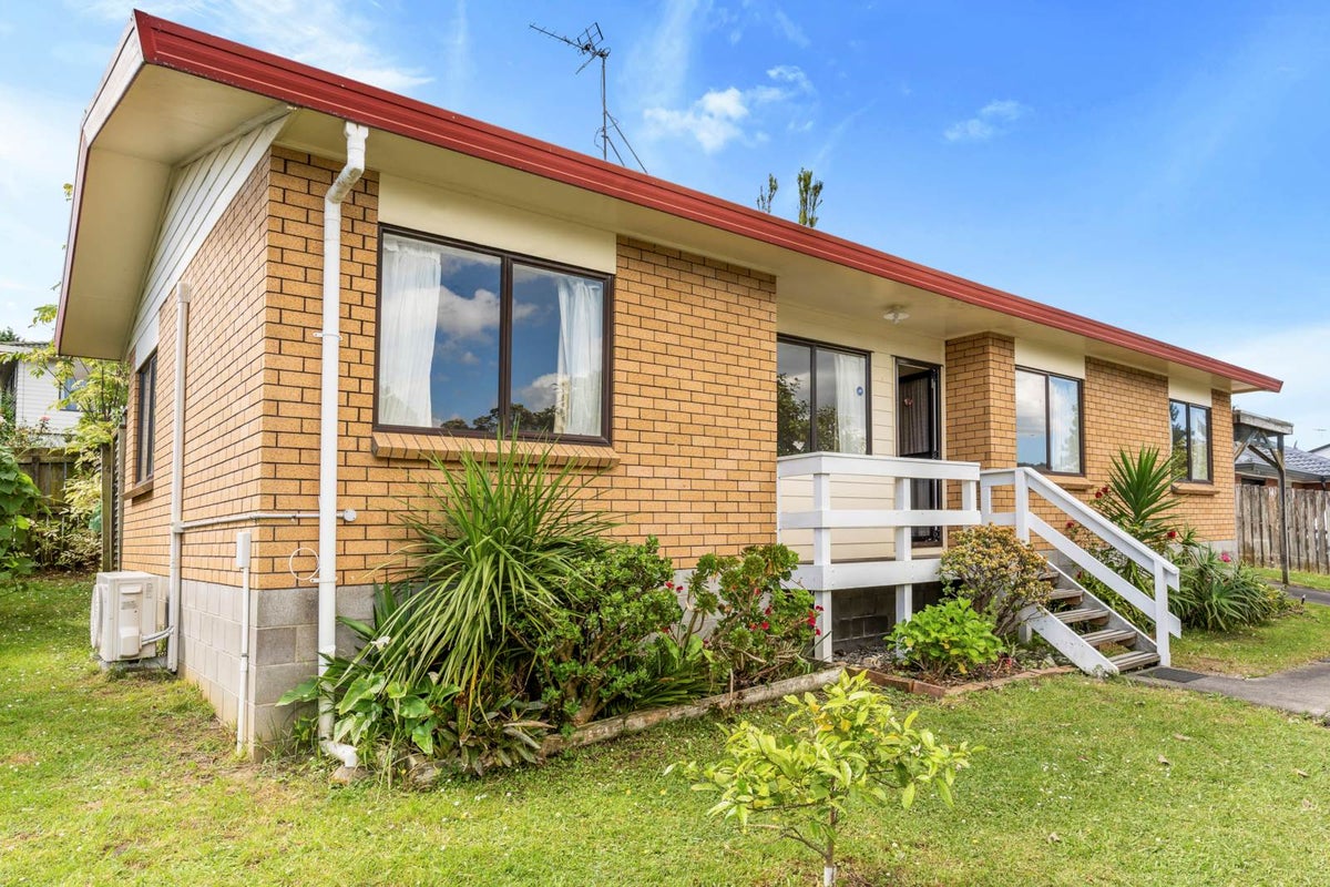 65 Harmel Road, Glendene, Auckland - Carousel 2