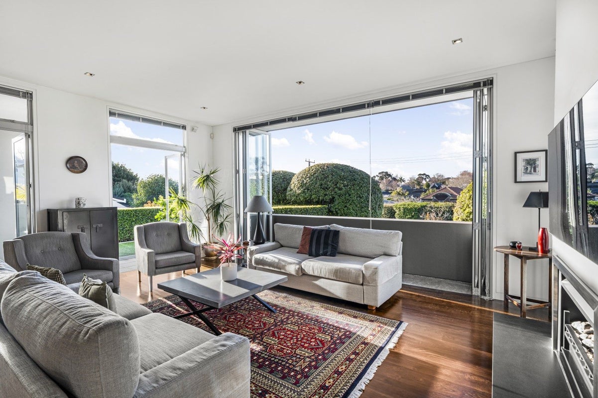 69A Benson Road, Remuera, Auckland - Carousel 2